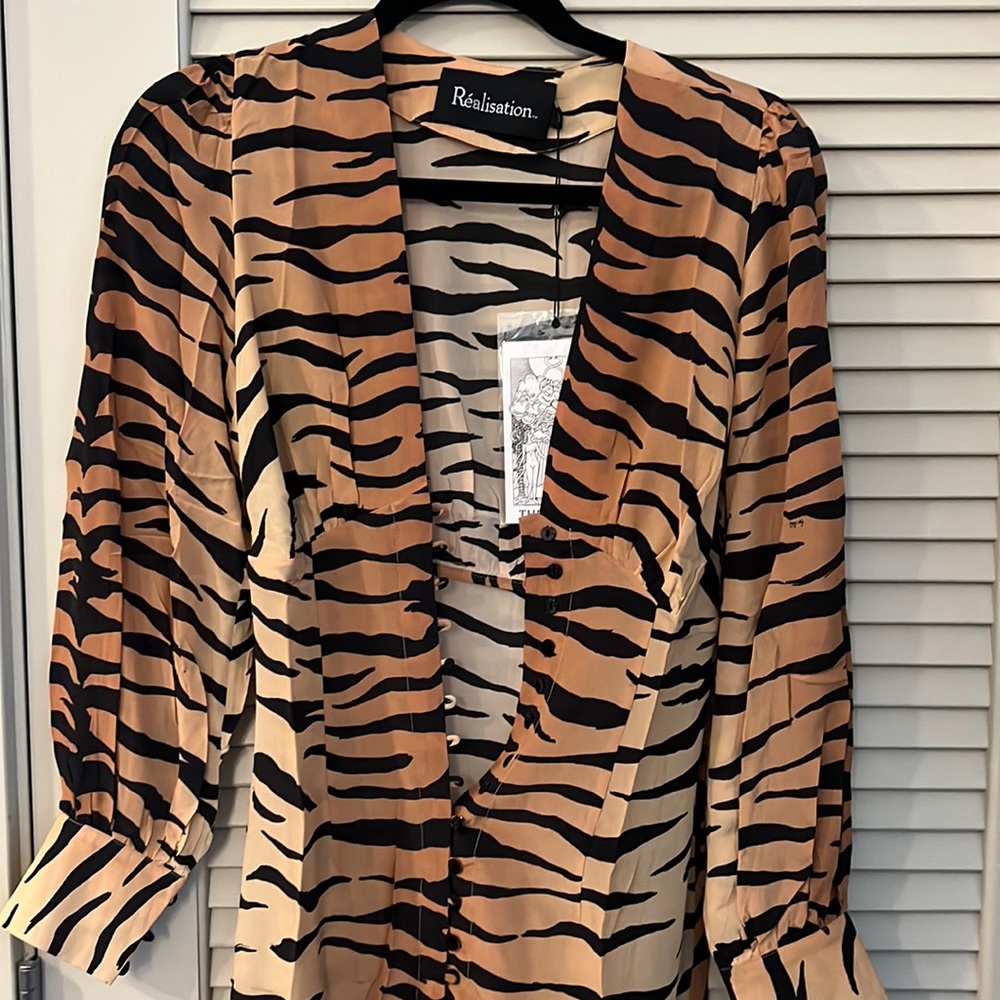 Realization par- size xs, brand new with tags- never worn.